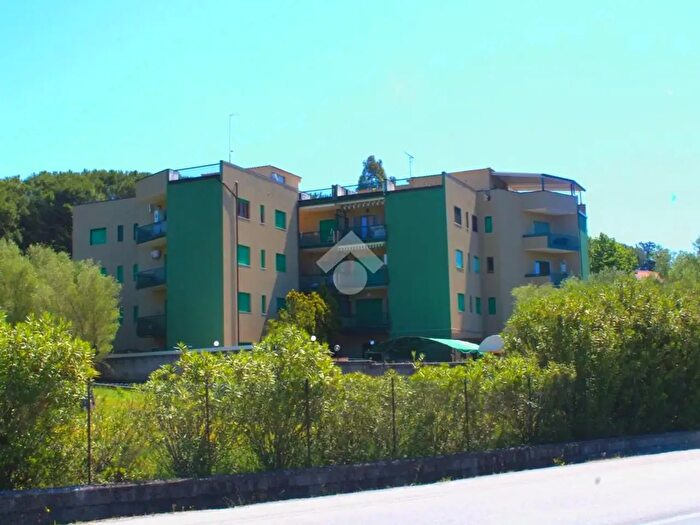 Appartamento quadrilocale in vendita in Strada Statale, Centola