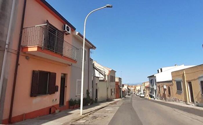 Appartamento trilocale in vendita in Via Muros, Ossi