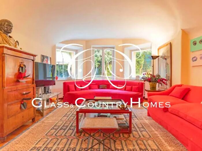 Appartamento con 6 locali in vendita in Via Michele Mercati, Roma