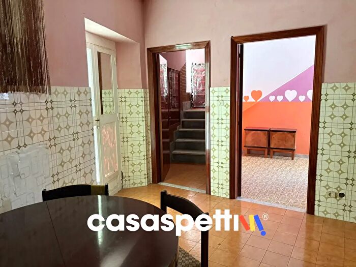 Casa quadrilocale in vendita in Via Vincenzo Padula, Padula