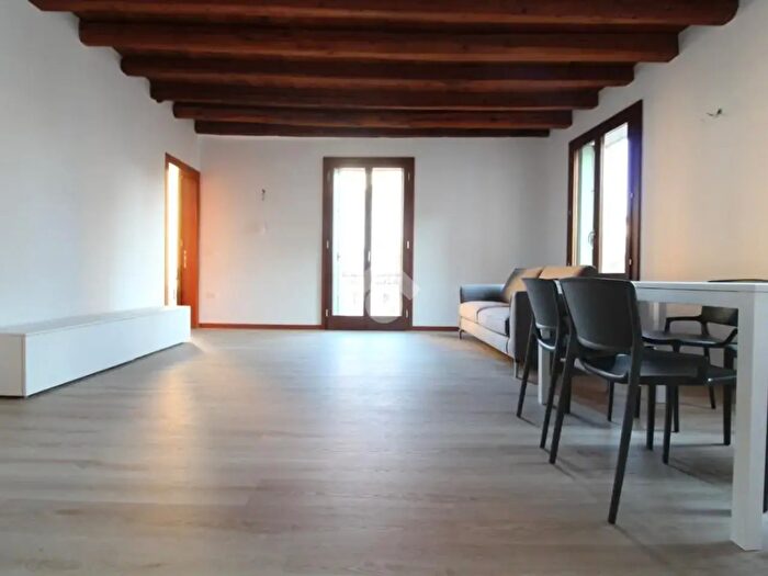 Appartamento trilocale in affitto in Bassano Del Grappa