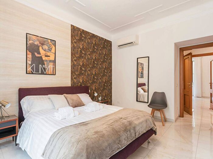 Appartamento trilocale in affitto in Via Aldo Manuzio, Testaccio, Roma