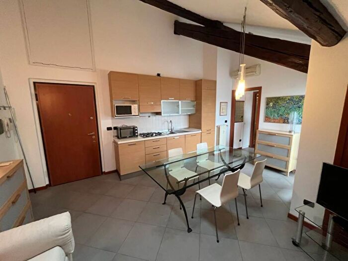 Appartamento bilocale in affitto in Via Bartolomeo Zucchi, San Biagio, Monza