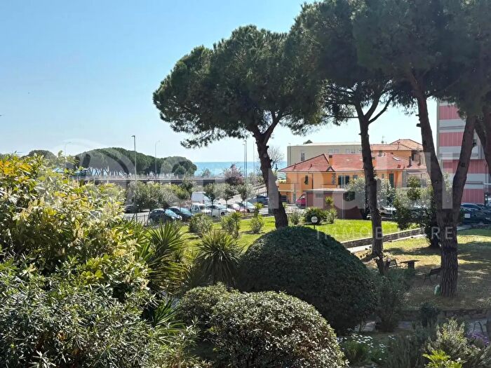 Appartamento trilocale in vendita in Via Cavour b, Andora