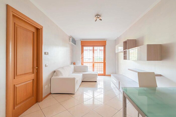 Appartamento bilocale in vendita in Via Carlo Dapporto, Roma