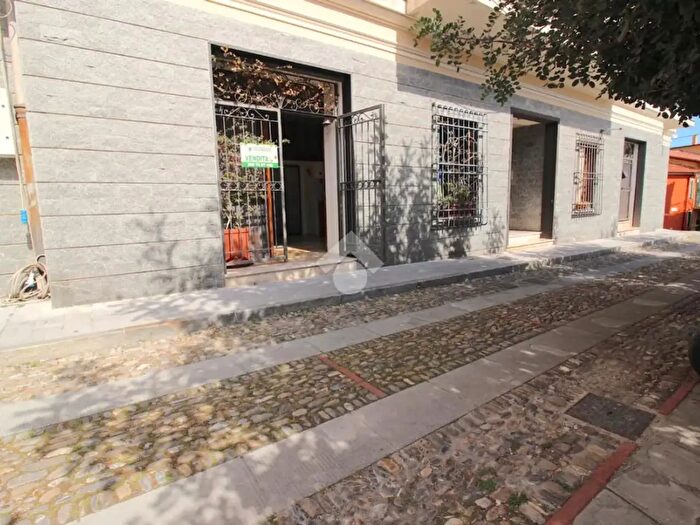 Case in Vendita e in Affitto - 2