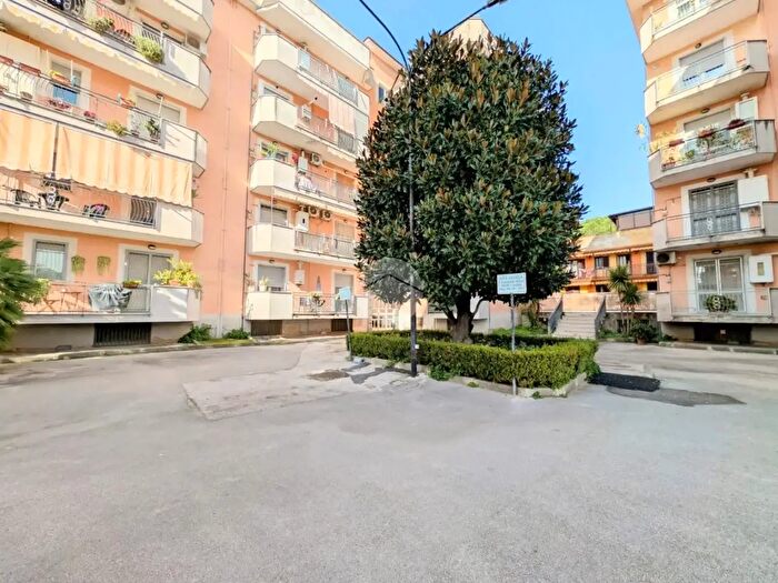 Appartamento quadrilocale in vendita in Via Lago Maggiore, Melito Di Napoli