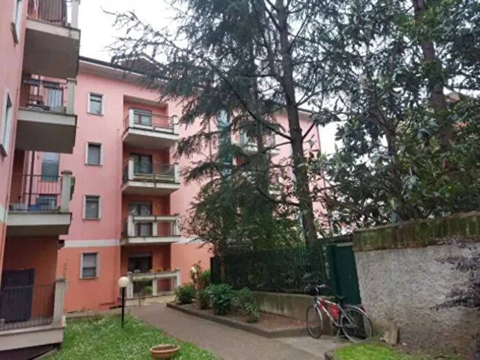 Appartamento trilocale in vendita in Viale Mazzini, Abbiategrasso