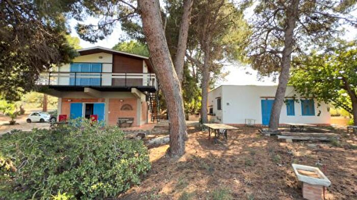 Casa con 6 locali in vendita in Contrada SantOnofrio, Trabia