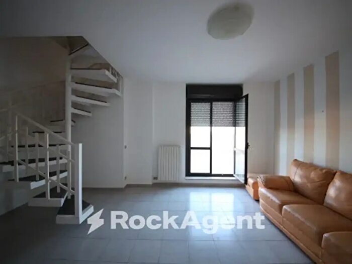 Appartamento quadrilocale in vendita in Piazza Sandro Pertini, Taranto