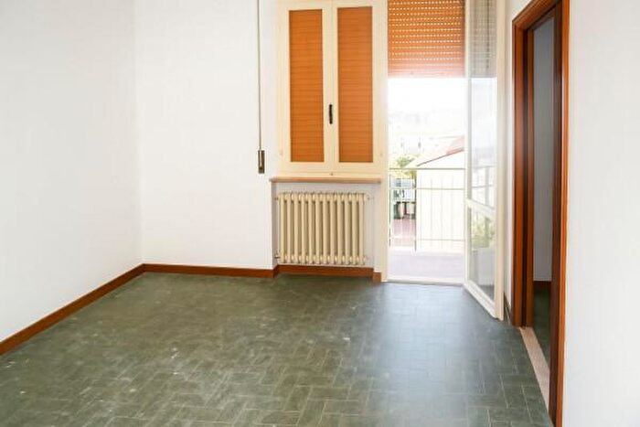 Appartamento quadrilocale in vendita in Via Friuli, Jesi