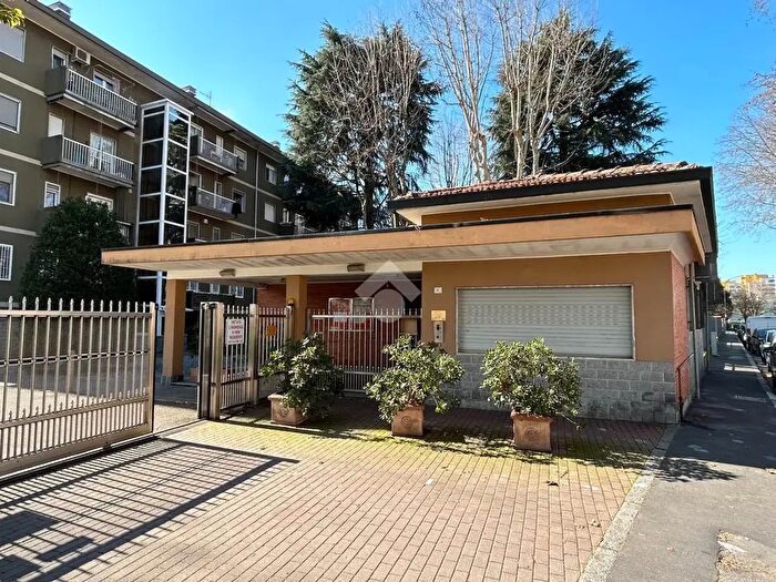 Appartamento trilocale in vendita in Via Matteotti, Settimo Milanese