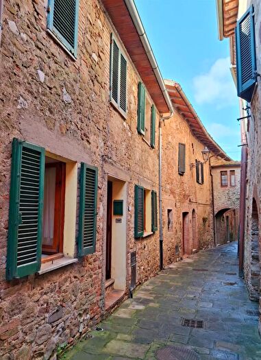 Casa con 6 locali in vendita in Via Borgo Nuovo San Casciano dei Bagni, San Casciano Dei Bagni