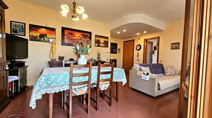 Appartamento con 5 locali in vendita in Via Carlo Pisacane Comacchio Ferrara Porto Garibaldi, Comacchio