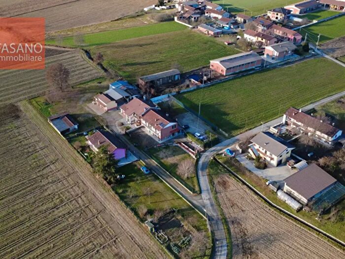 Casa con 5 locali in vendita in Frazione Cantogno, Villafranca Piemonte