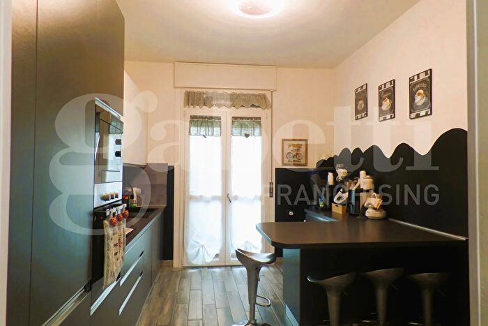 Appartamento con 5 locali in vendita in Via I Maggio, Cento