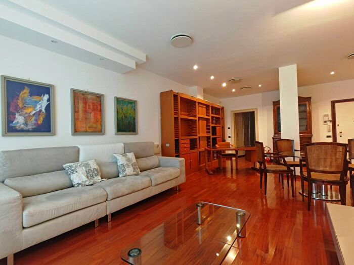 Appartamento bilocale in affitto in Viale Piave, Piave Tricolore, Milano