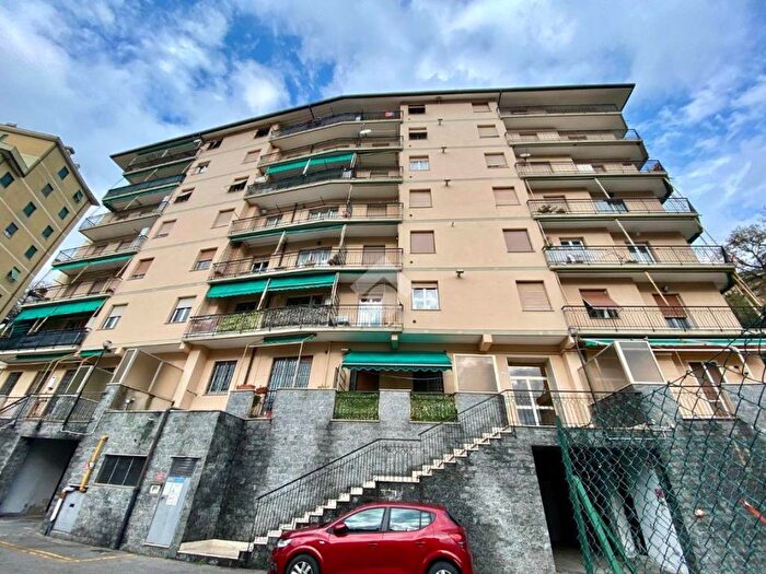 Appartamento trilocale in affitto in Struppa, Genova
