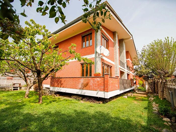 Casa con 7 locali in vendita in Via Gorizia, Volpiano
