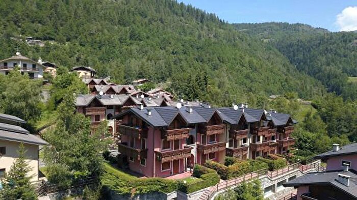 Appartamento trilocale in vendita in Via Europa, Aprica