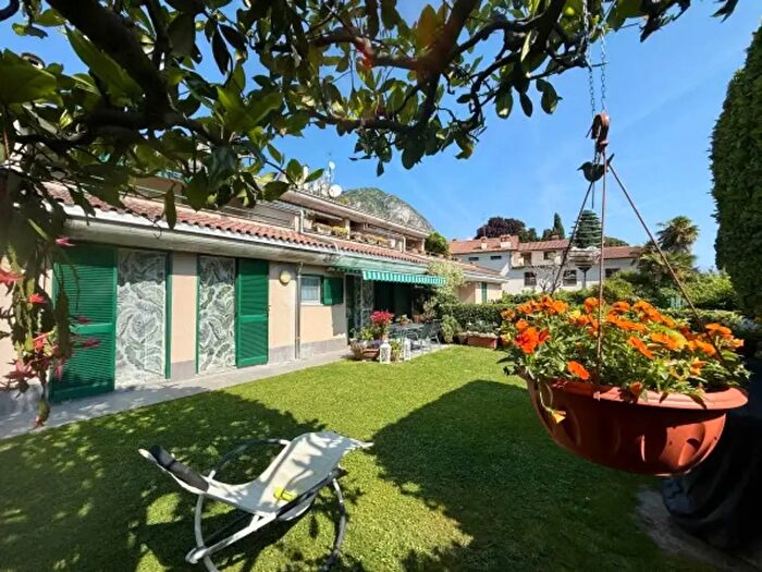 Appartamento quadrilocale in vendita in Via Brentano, Griante