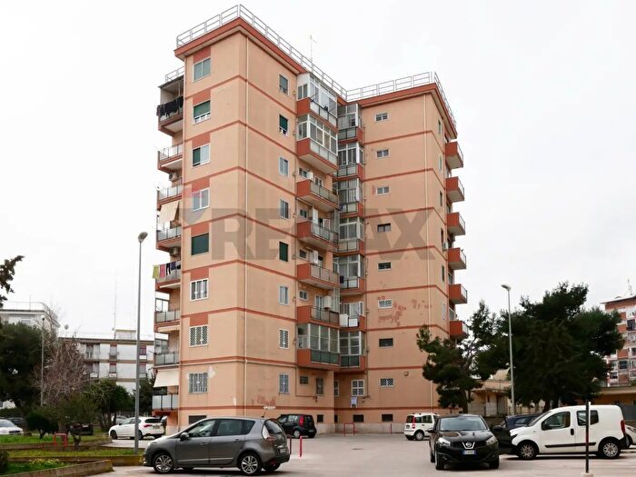 Appartamento quadrilocale in vendita in Via Latina, Bari