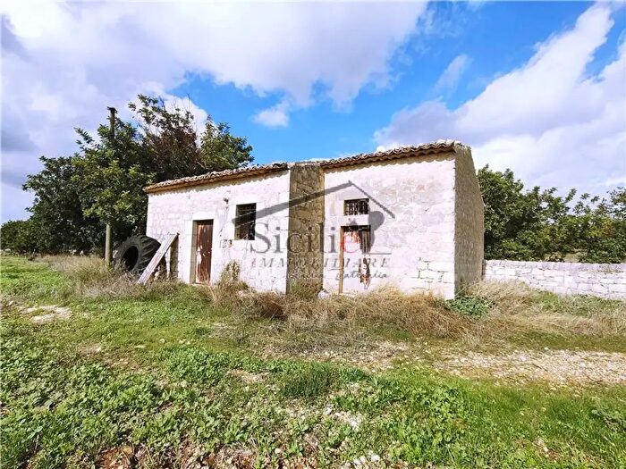 Casa bilocale in vendita in Scicli