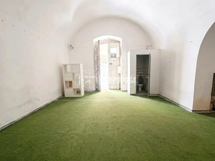 Casa bilocale in vendita in Via Don Sante Milano, Gioia Del Colle