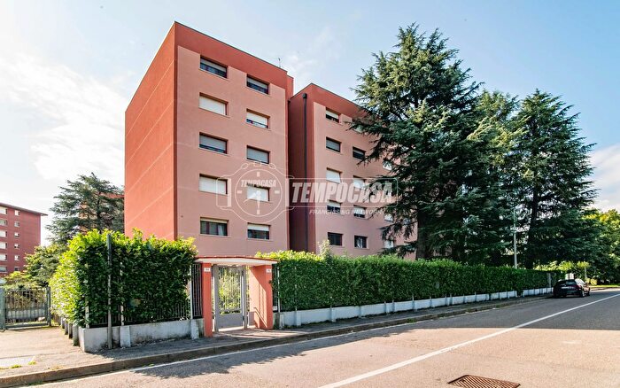 Appartamento trilocale in vendita in Via Stelvio, Cusano Milanino