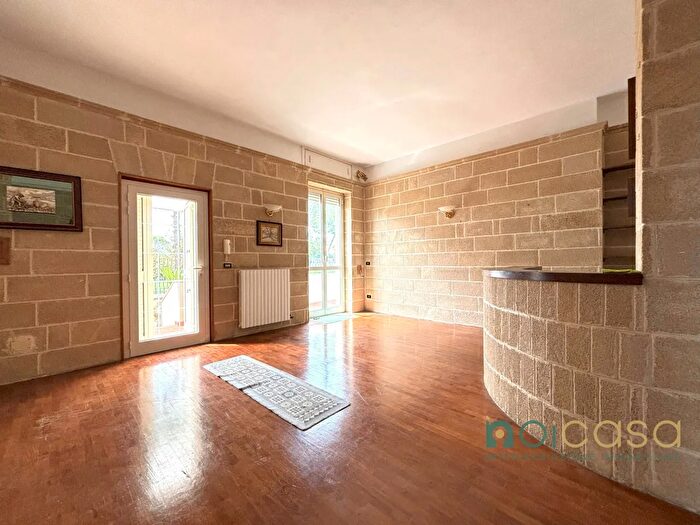 Appartamento quadrilocale in vendita in Via Giuseppe De Roma, Lecce