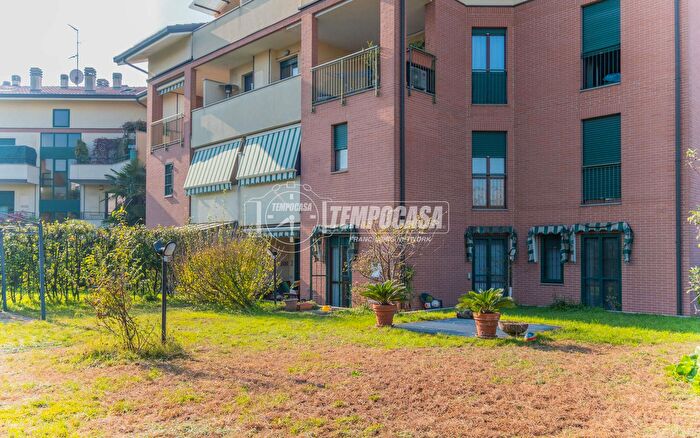 Appartamento bilocale in vendita in Via Cavour, Novate Milanese