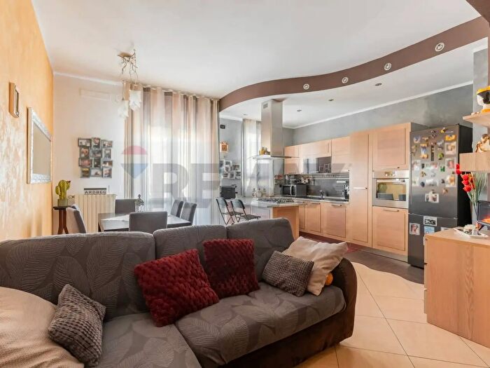 Appartamento quadrilocale in vendita in Bologna