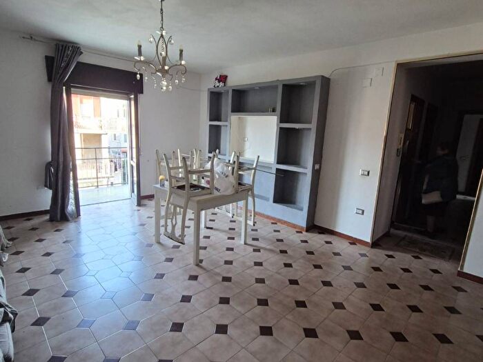 Appartamento trilocale in affitto in Via Giuseppe Di Vittorio, Sperone