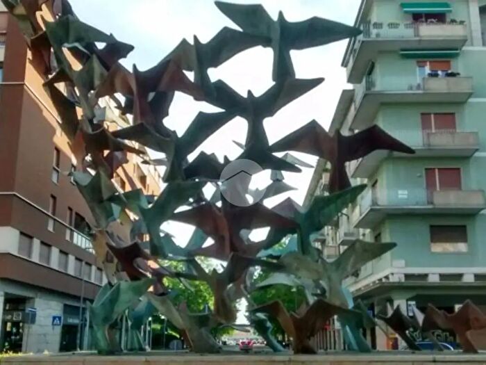 Appartamento trilocale in affitto in Via della Valverde, Verona