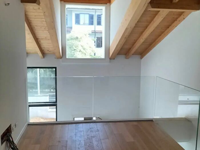 Casa bilocale in vendita in Via Fratelli Bandiera, Vimercate