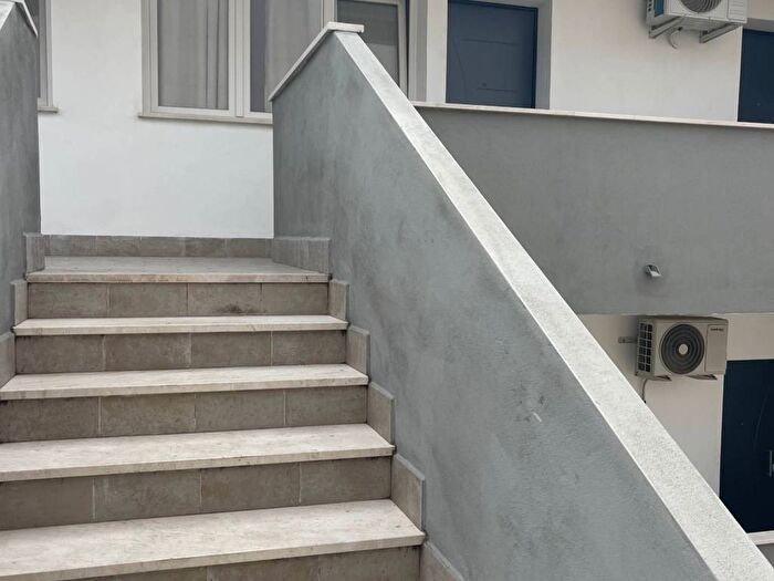 Appartamento trilocale in affitto in Via Porto Botte, Monserrato