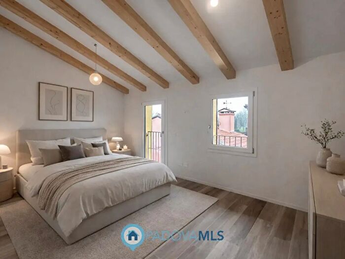 Casa quadrilocale in vendita in Lungargine Brusegana, Padova