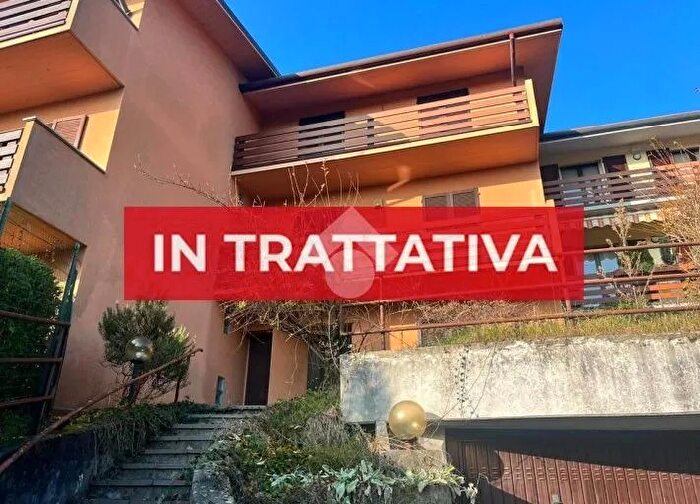 Casa quadrilocale in vendita in Via Ripa, Alzano Lombardo
