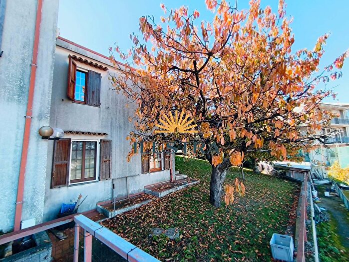 Casa con 8 locali in vendita in Via Borsellino, Acquaviva Picena