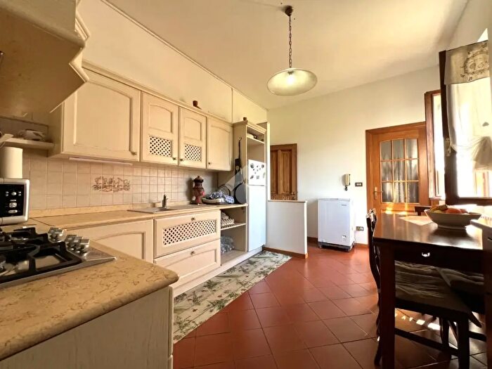 Appartamento trilocale in vendita in Via Ronchi Bassi, Nave