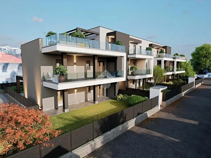 Appartamento quadrilocale in vendita in Via Giuseppe Garibaldi, Orbassano