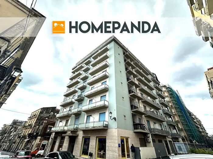 Appartamento monolocale in affitto in Via Etnea, Catania