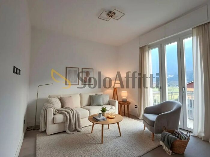 Appartamento trilocale in affitto in Via Nazionale, Vaie