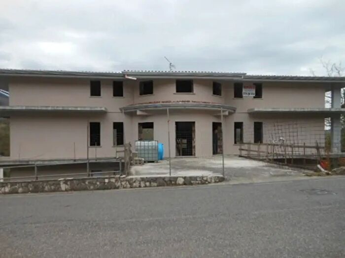 Casa con 20 locali in vendita in Via Restaurazione, Fontegreca