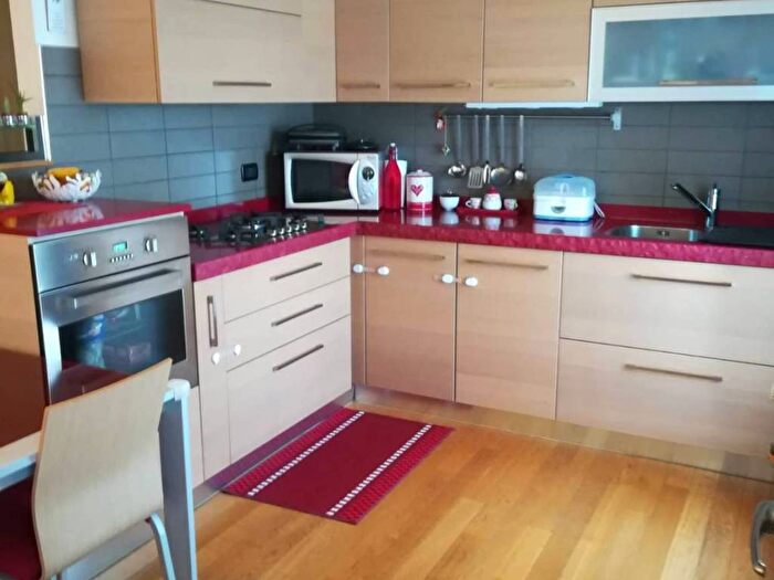 Appartamento trilocale in affitto in Via Santa Caterina di Siena, Centro, Conegliano