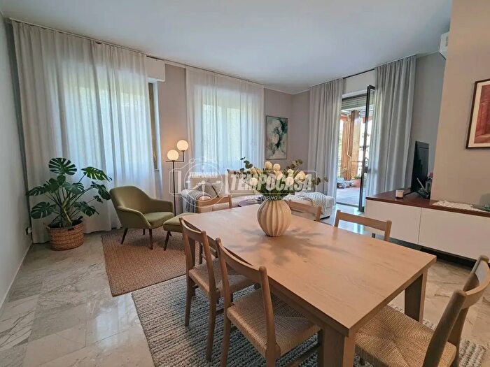 Appartamento trilocale in vendita in Via Giacomo Tosi, Monza