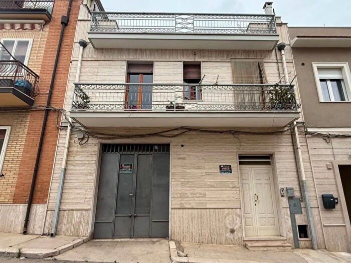 Appartamento con 5 locali in vendita in Via Solferino, Torremaggiore