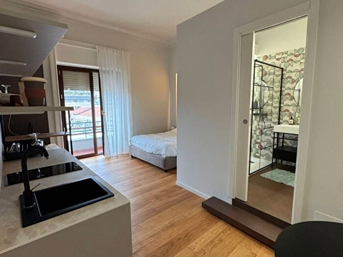 Appartamento monolocale in affitto in Via Camillo Benso di Cavour, Roma Cavour, Palermo