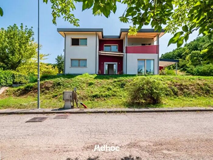 Casa con 6 locali in vendita in Via Luigi Pirandello, Cagli