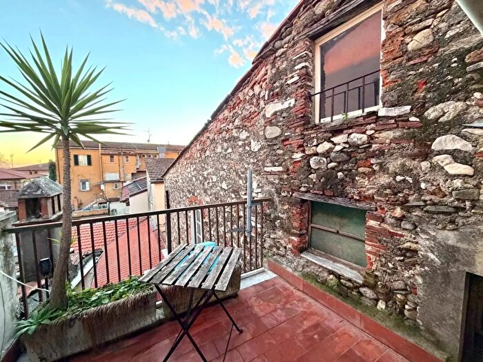Appartamento quadrilocale in vendita in Pietrasanta